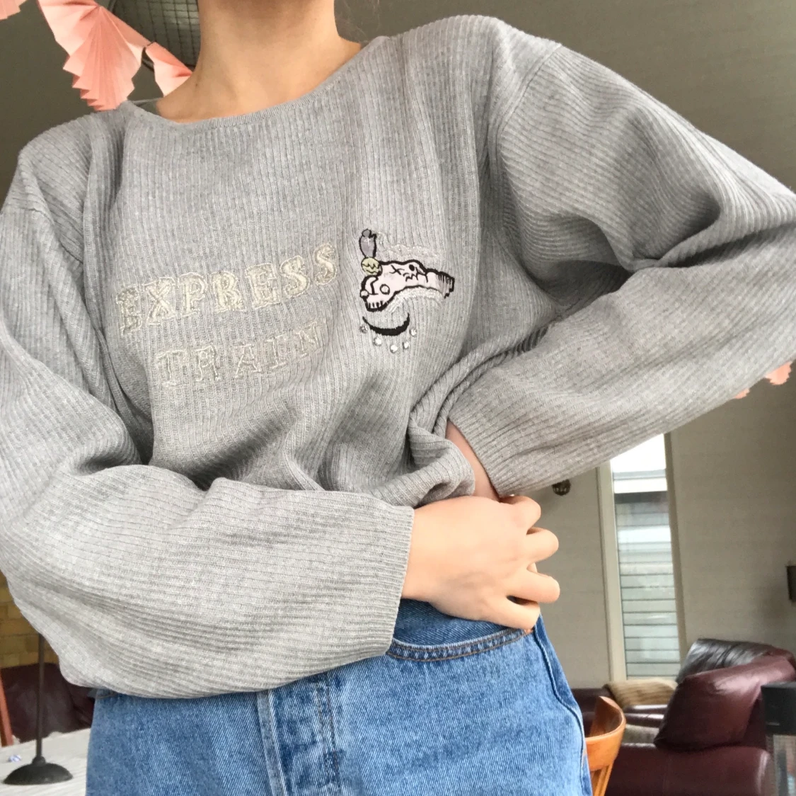 Gosig stickad tröja med fint broderitryck!! - 91