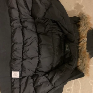 Peak jacka - Varm fin jacka märke peak i strl s