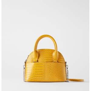 Mini väska från Zara
