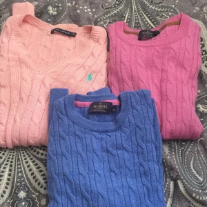 - Ralph lauren 400 kronor och Morris rosa kabelstickad 300 kronor blå 350