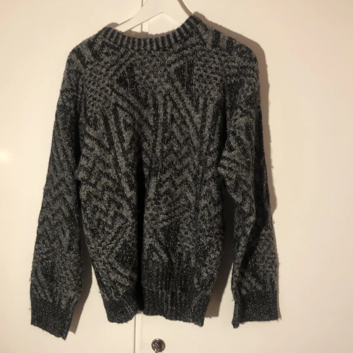 Mönstrad tjocktröja 