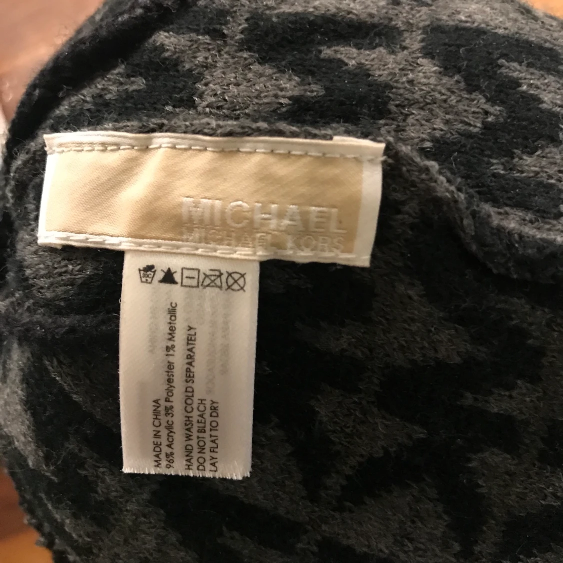 Michael kors mössa - 90