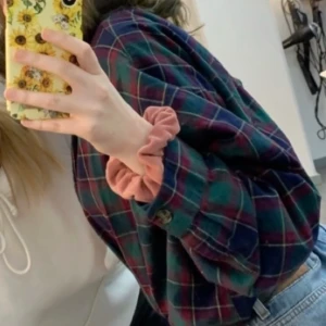 Skjorta - Rutig flerfärgad skjorta. Perfekt för the girls and the gays. 