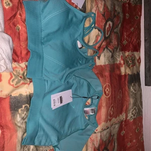 Ultraseamless gymshark - Både top & sport-bh helt nya med lappar