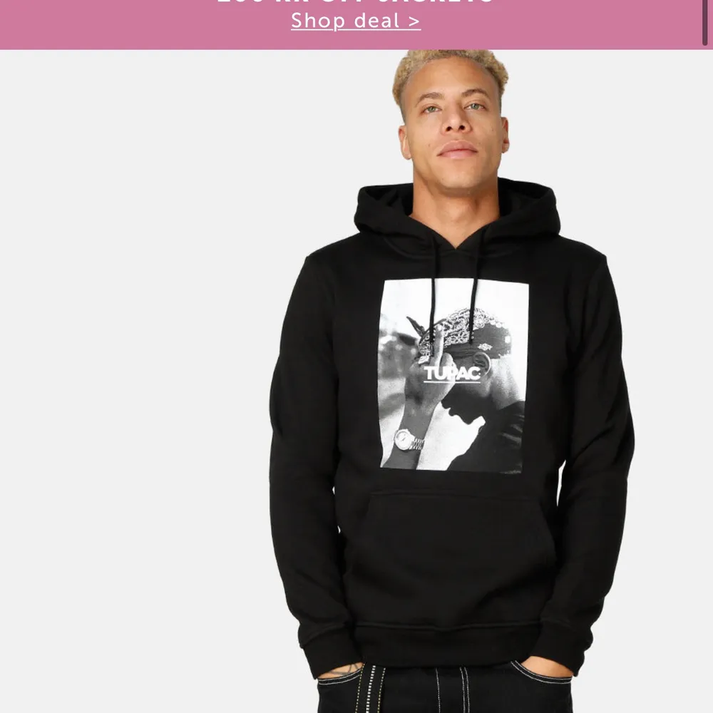 Tupac hoodie från Junkyard i storlek S!. Hoodies.