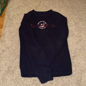 Fin tröja  - Så fint skick 