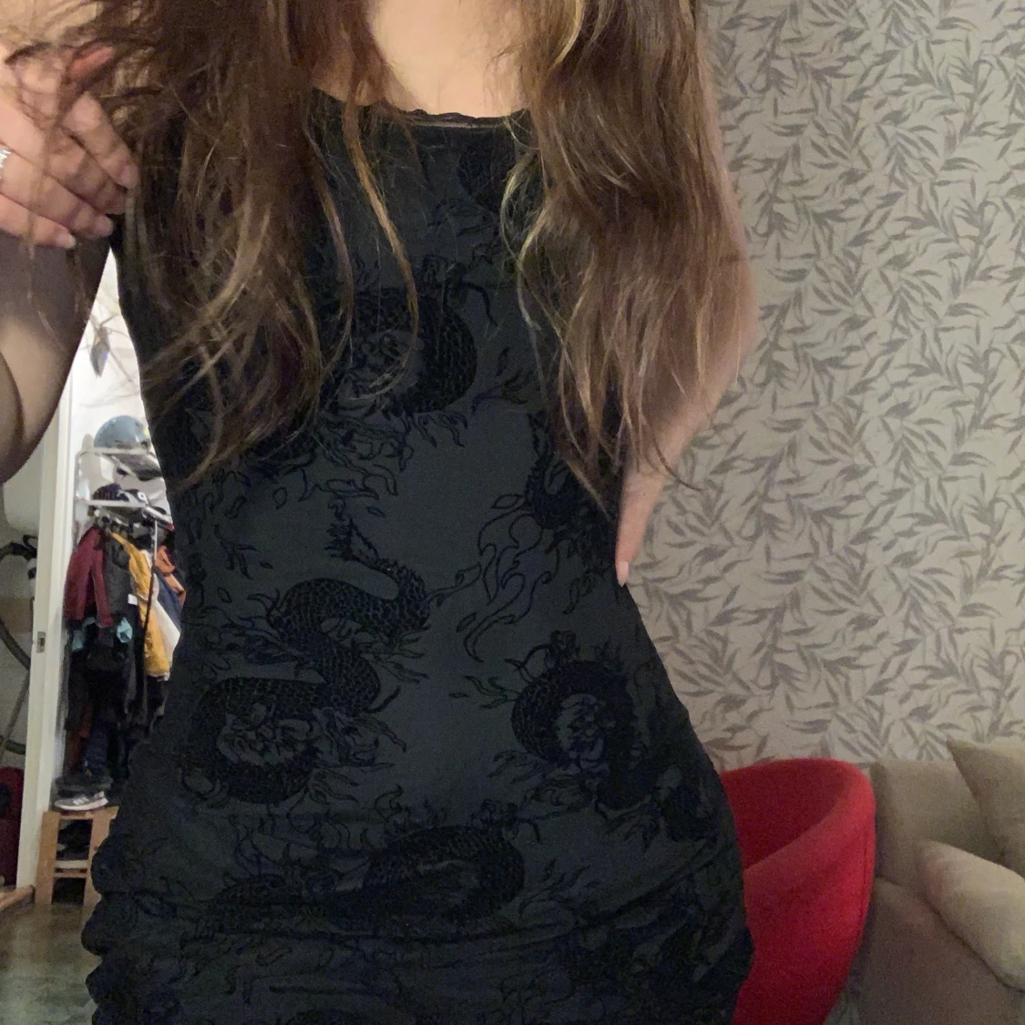 Klänning med drakar