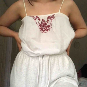  - Flowy linneny topp från Abercromie & fitch