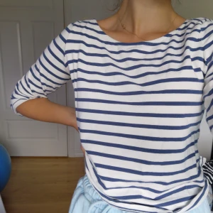 Randig tröja  - En enkel topp i jättebra skick! 