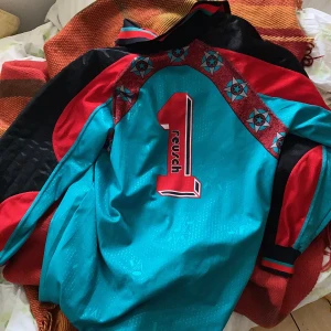 Reusch tröja - Skitcool reusch tröja som knappt är använd!