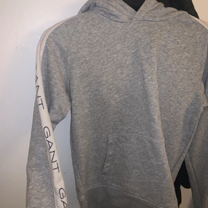 gant tröja St Xs - mysig Gant tröja i storlek Xs i bra skick, knappt använd och har väldigt fin passform!