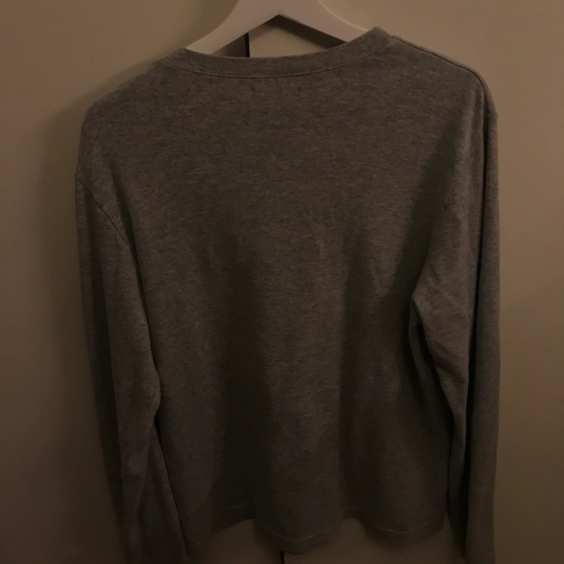 Grå långärmad tröja - 91