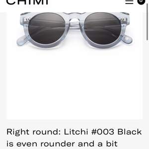 Chimi eyewear solglasögon i modellen #003 i färgen Litchi. Inga repor eller sprickor, som nya. Nypris 999kr. Priset kan diskuteras vid snabb affär.