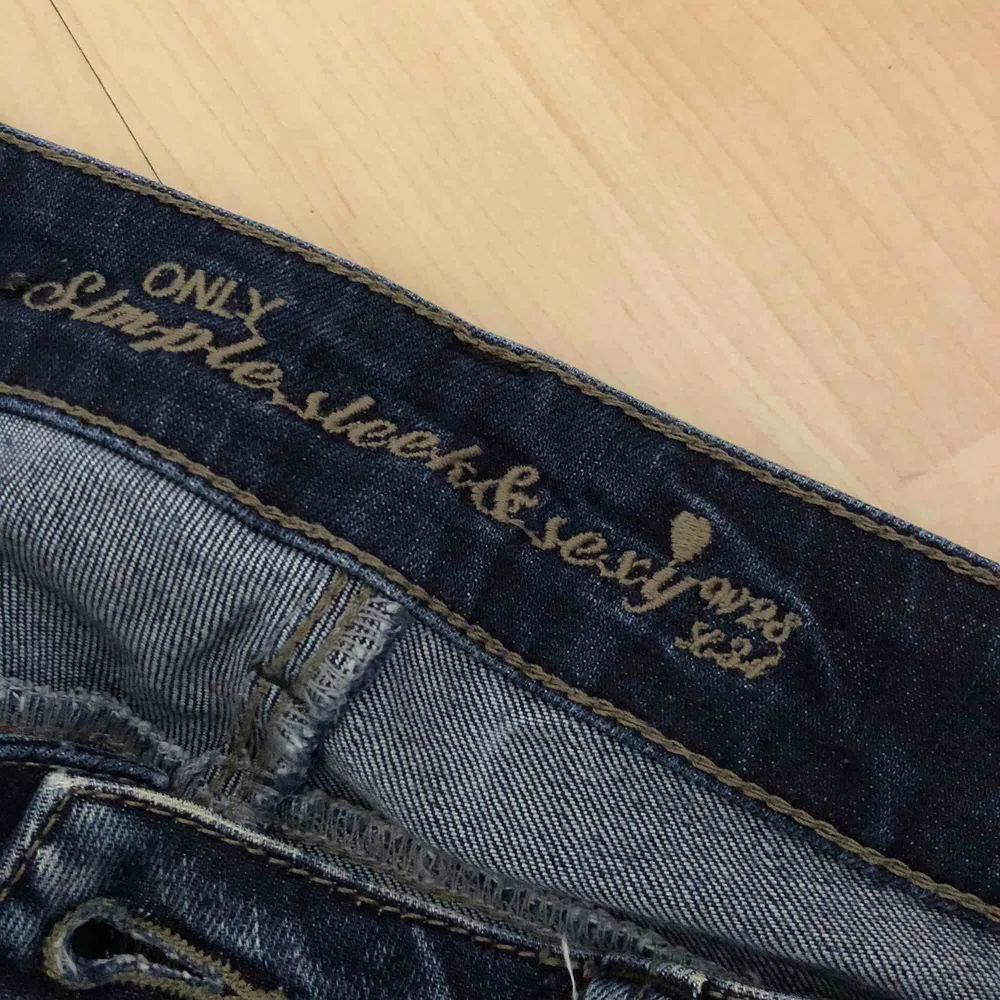 Snygga jeans från Only. W28, H34. Frakt 39 kr. Jeans & Byxor.