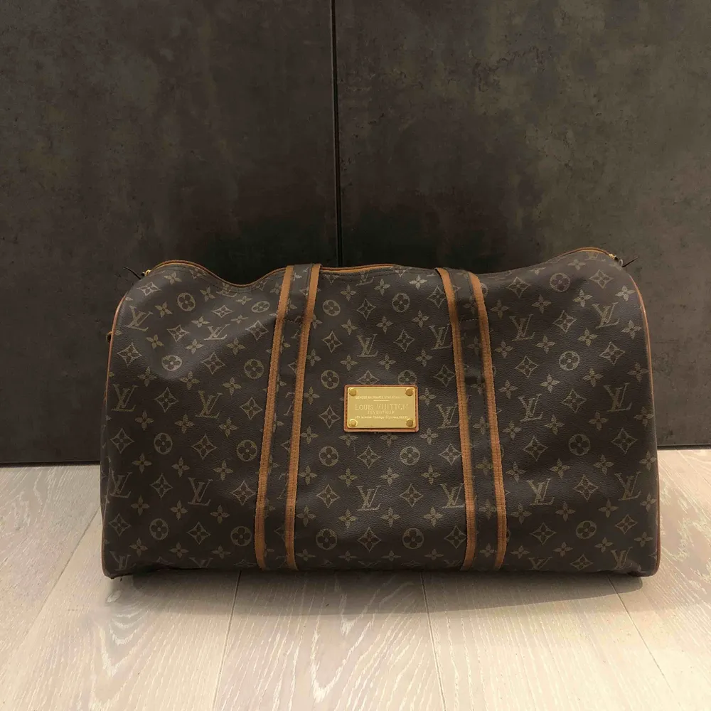 A-kopia Louis Vuitton väska. Aldrig använd. . Väskor.