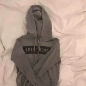 Abercrombie zip hoodie, cropped