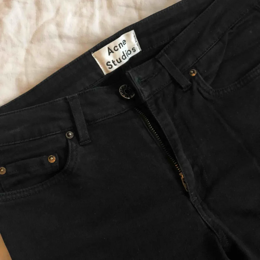Black Acne jeans in skinny fit . Jeans & Byxor.
