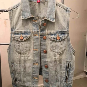  - hm jeans väst