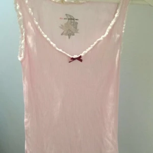  - Aldrig använt odd molly linne storlek 36-38 