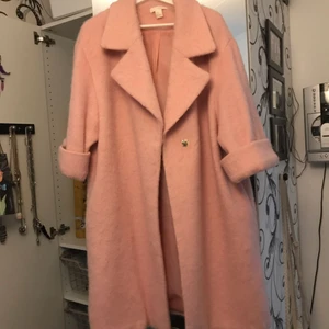  - Rosa kappa. Fint skick. 