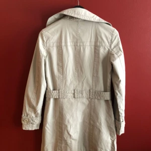  - Spring coat with a belt, size S, small M