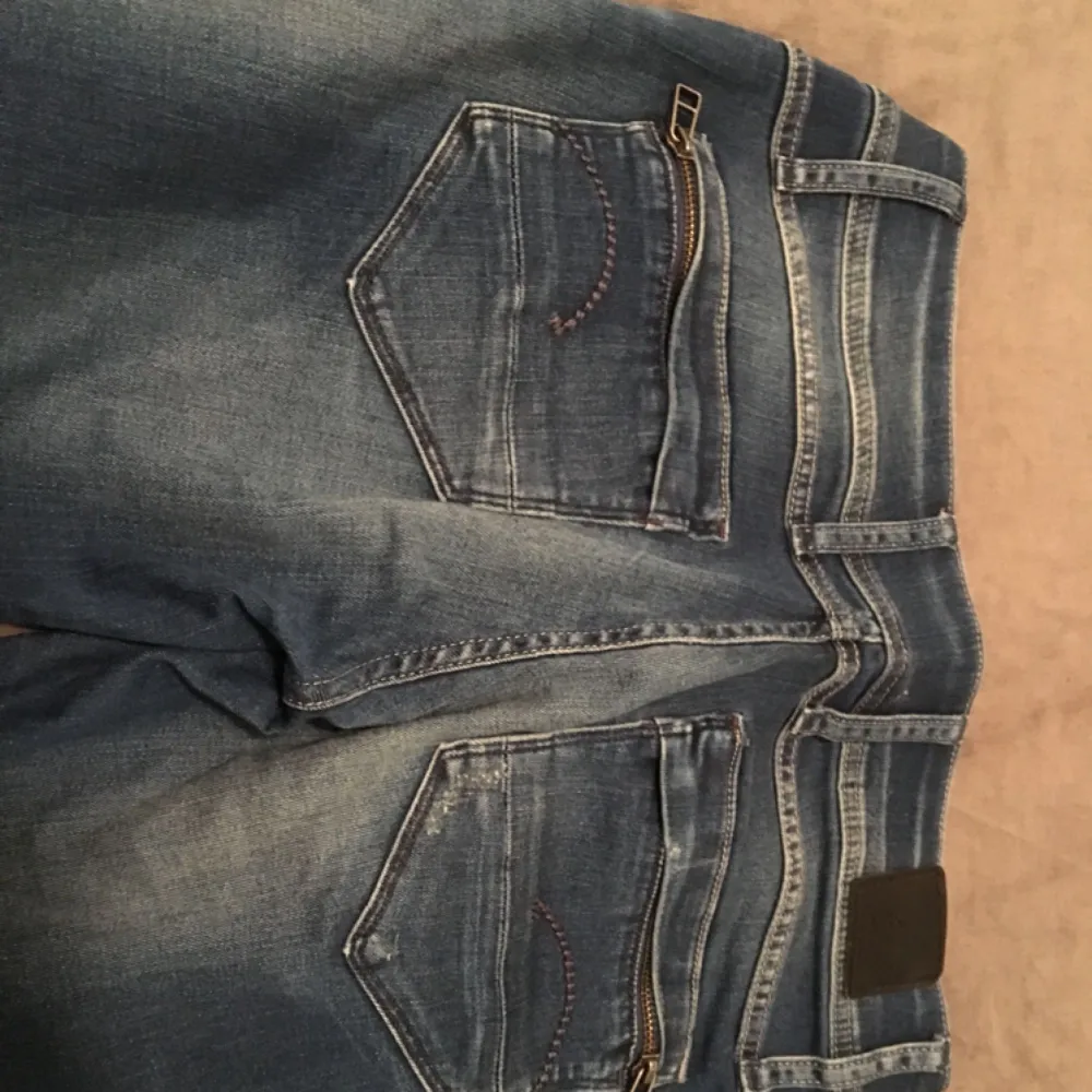 Gstar Raw jeans i storlek 30/32 (uppsydda)! . Jeans & Byxor.
