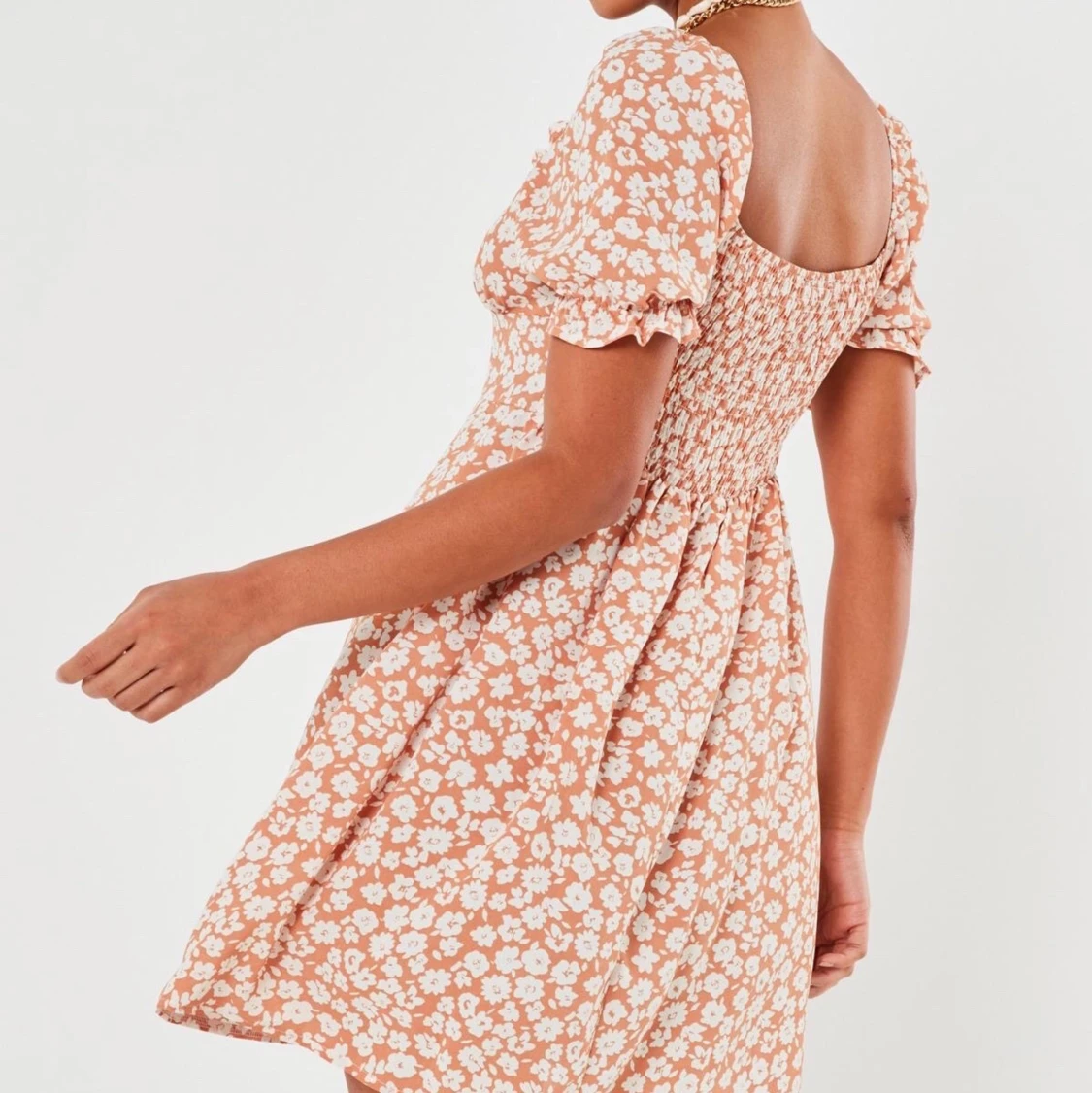 Blommig klänning - 90