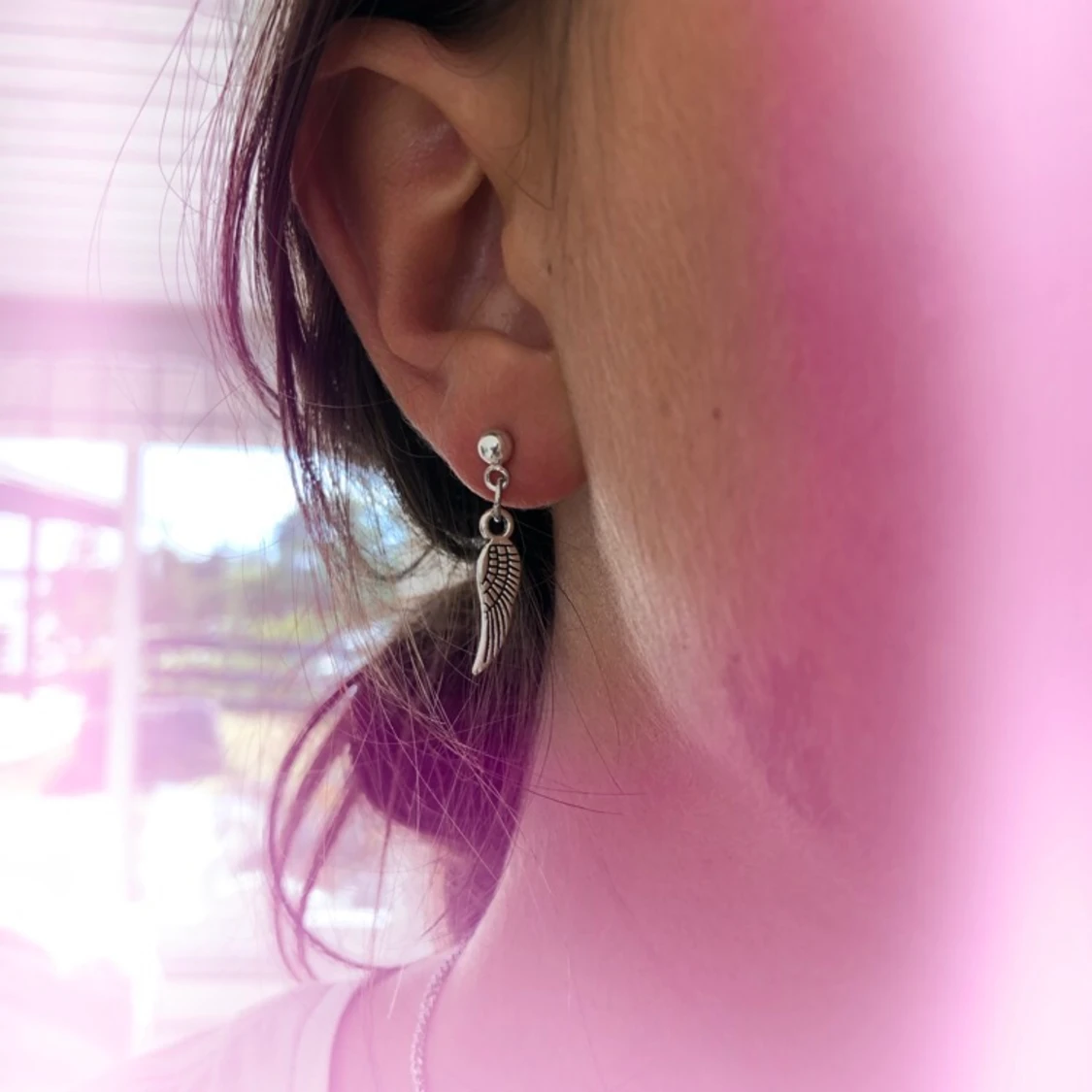 Örhänge med vinge😇