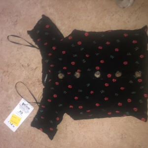 Tröja från Makedonien  - Tröja från Makedonien i storlek XS, aldrig använd prislapp kvar 🥰