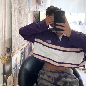 Tröja junkyard  - Super cool tröja  från junkyard. Croppad. Storlek L och sitter super bra som oversized. 80 kr plus frakt. 