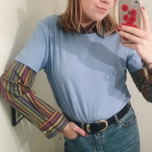  - SÅ snygg ljusblå t-shirt från Filippa K!! Skynda fynda!! ;)