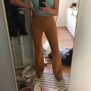  - Snygga byxor från zara! Aldrig använda pga fel storlek.. 