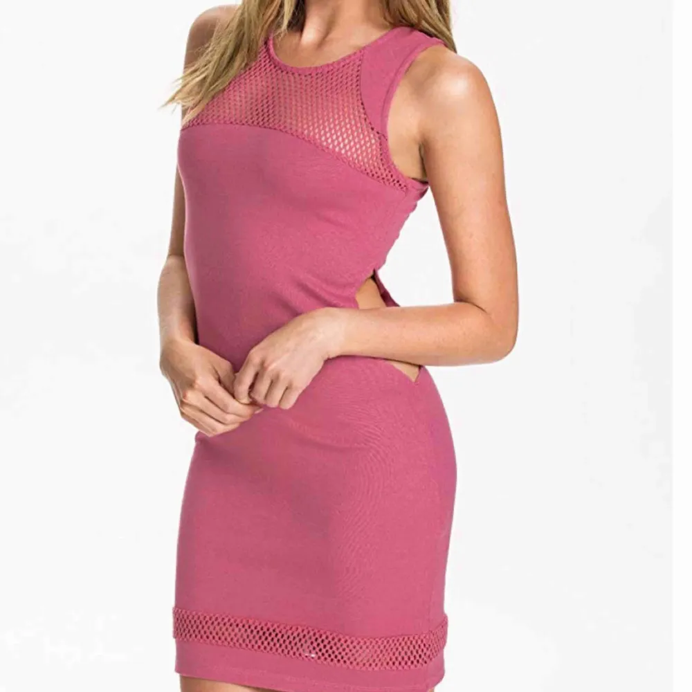 Mesh jersey dress in rose pink  New with tag! . Klänningar.