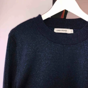  - Tröja från Carin Wester, storlek L men passar lika bra på M/S skulle jag säga! 