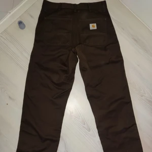  - Carharrt chinos 29x32 sällan används   Mötas upp i Norrköping eller köparen står för frakten 