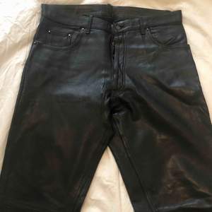 Genuine vintage Leather Pants- size 36 Men inseam length of pants is 90cm and in excellent condition! 