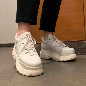  - Look alike buffalo shoes, size 39 only been worn once ! Original price was 800 kr, selling for 550! Pick up in stockholm or pay for shipping 💖