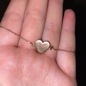 Snö of sweden armband! - Jättefint snö of sweden armband i rosé guld färg (ej äkta guld). Hyfsat skick, några små skråmor. 30 kr + frakt!!