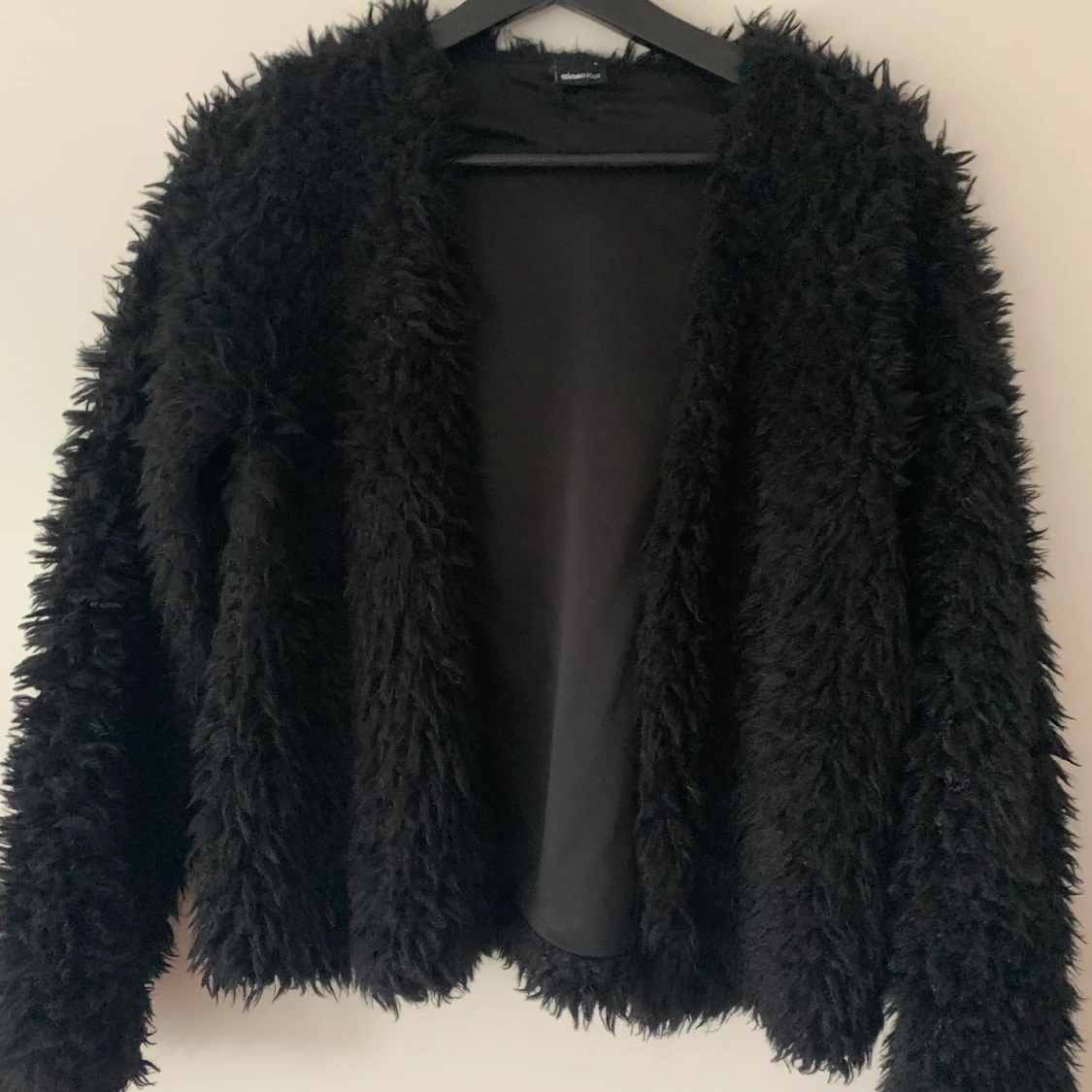 Fuskpäls jacka från Gina tricot