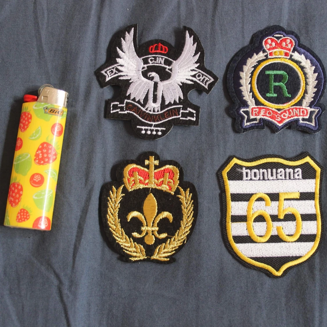 4 st tygmärken  - 90