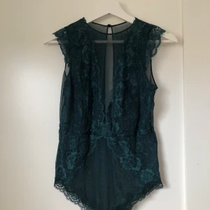 Spetsbody  - Stretchig