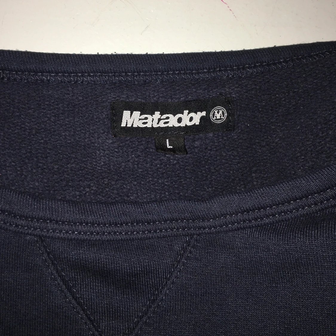 Mörkblå sweatshirt - 91