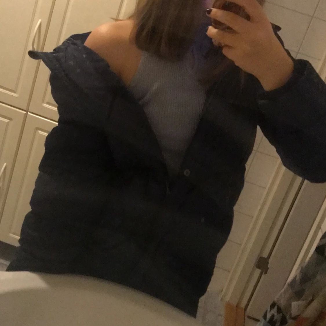 UNIK jacka med diskret stjärnmönster