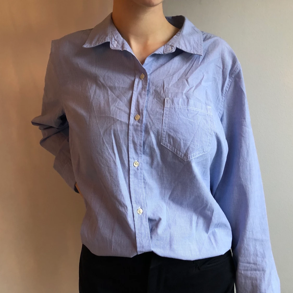 Skjorta i ljusblått - 90