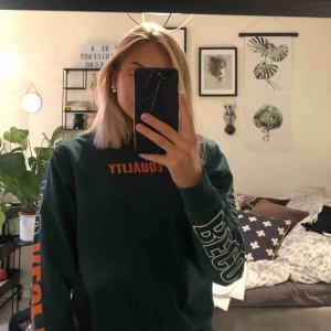  - Sweatshirt från Lisa Anckarman x madlady. Frakt på 59kr tillkommer 💞