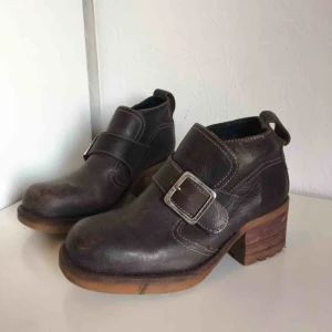  - Supercoola boots i 70’s style från vad som ser ut att vara äldre Vagabond. Köpta secondhand och aldrig använda av mig, förtjänar definitivt ett bättre hem! Möts upp i Stockholm! 