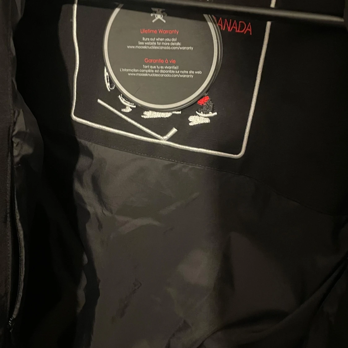 Svart dunjacka från Moose Knuckles - 92