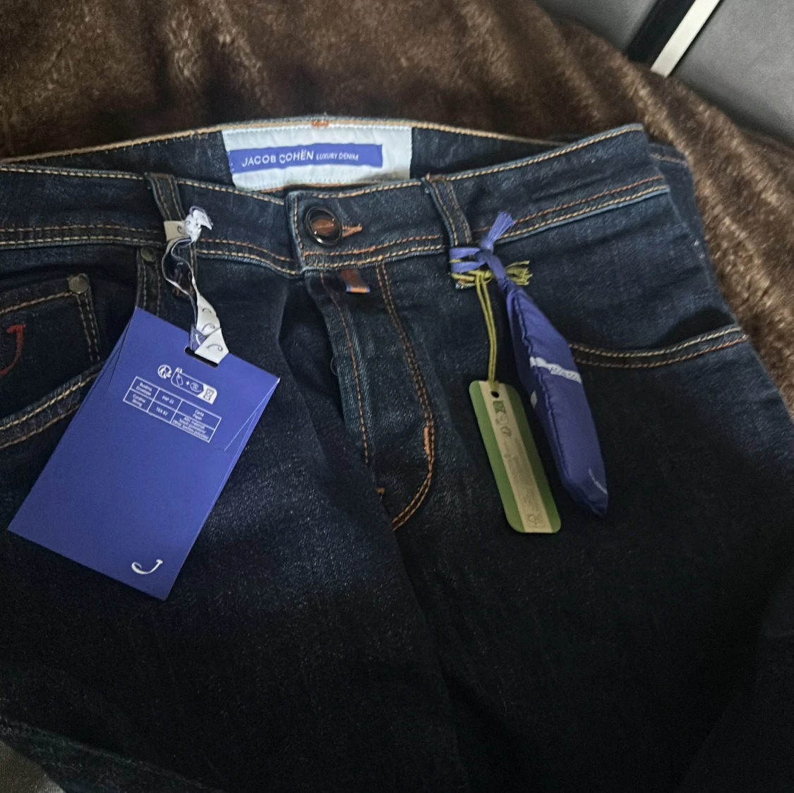 Mörkblå jeans från Jacob Cohën - 90