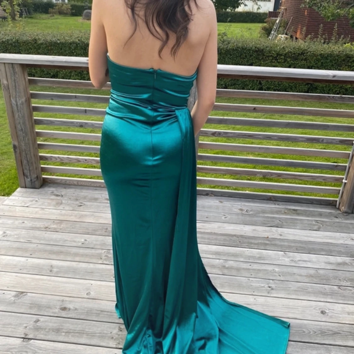 Grön axelbandslös långklänning - 90