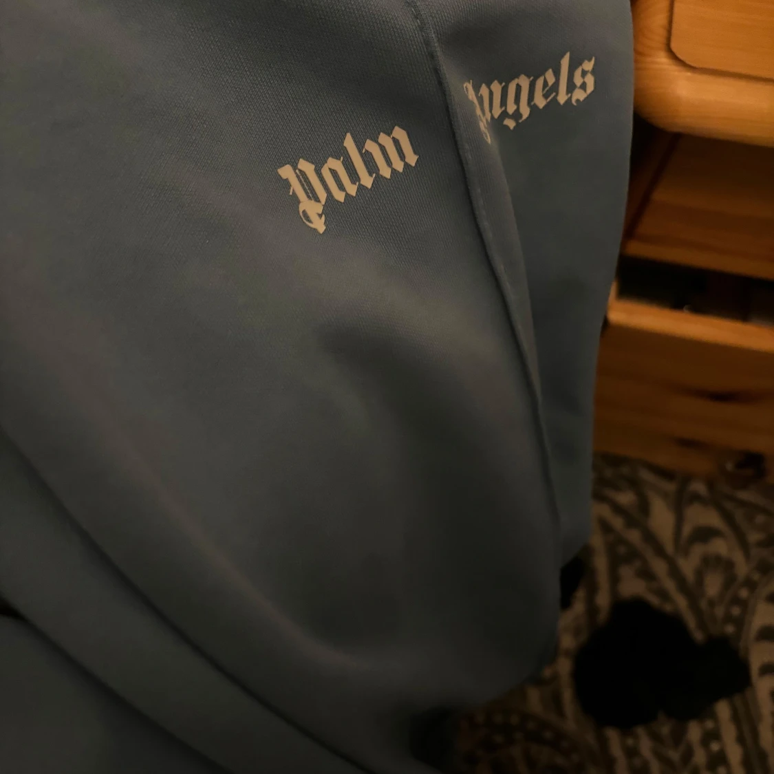 Blå hoodie från Palm Angels